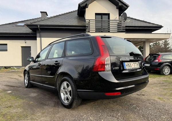 Volvo V50 cena 21900 przebieg: 215000, rok produkcji 2008 z Mysłowice małe 379